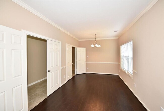 Building Photo - 4050 Calaway Oaks Ln