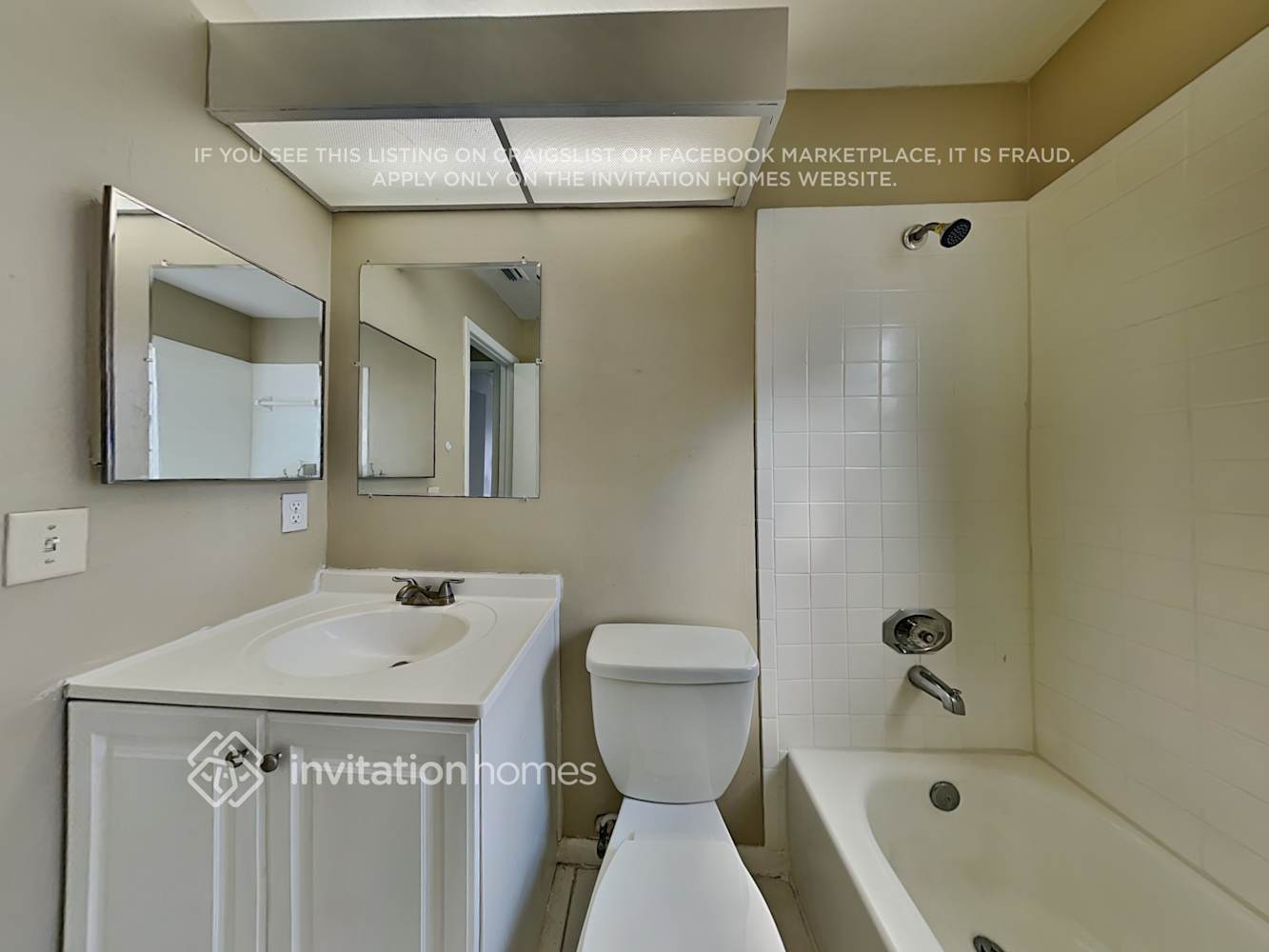 Building Photo - 234 Regal Park Dr