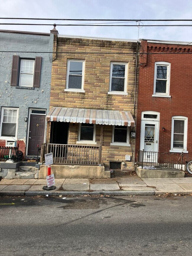 Building Photo - 14 Old Dorwart St