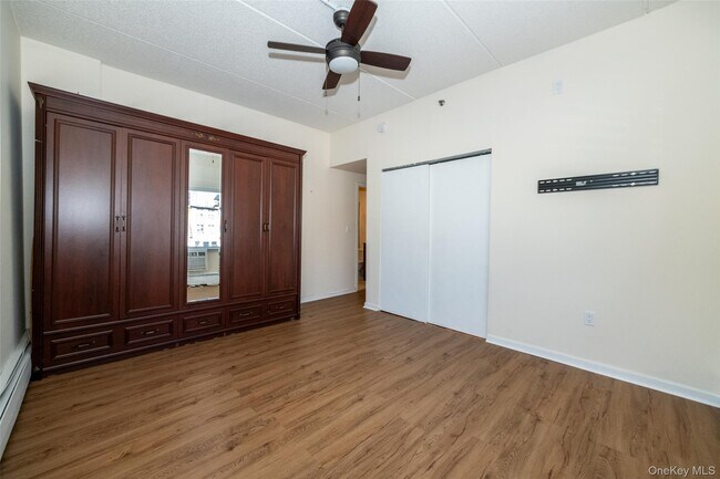 Building Photo - 123 Mamaroneck Ave