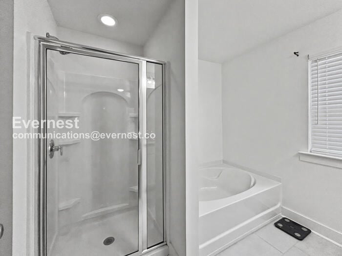 Building Photo - 1924 Dillon Dr