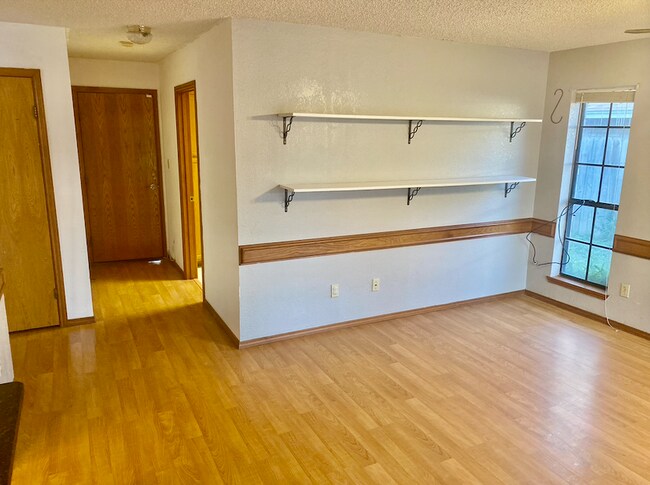 Building Photo - 1945 Zenaida Ave