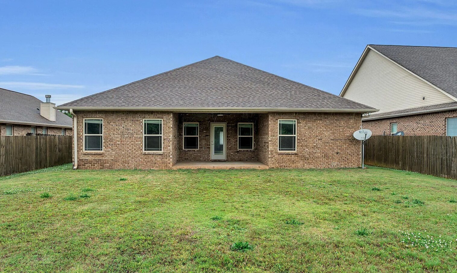 Building Photo - 24580 Silent Spring Dr