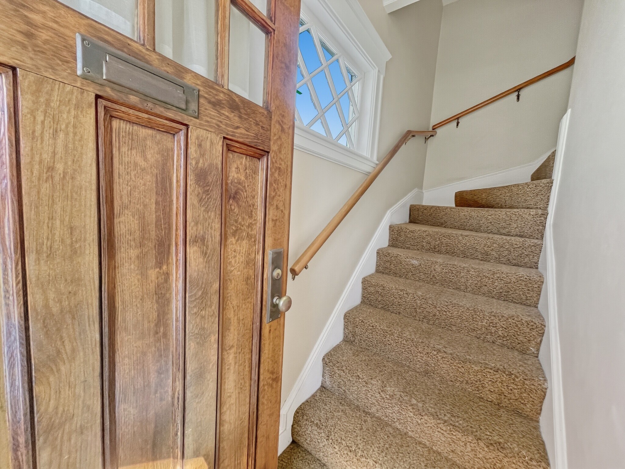 Building Photo - 19 Stearns Ave