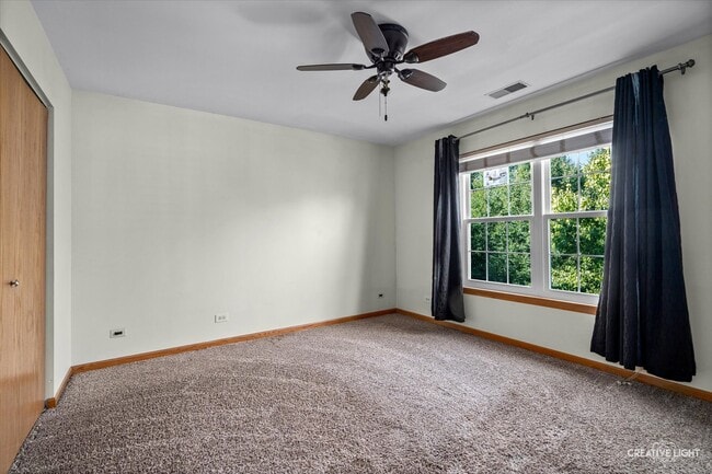 Building Photo - 230 St James Pkwy