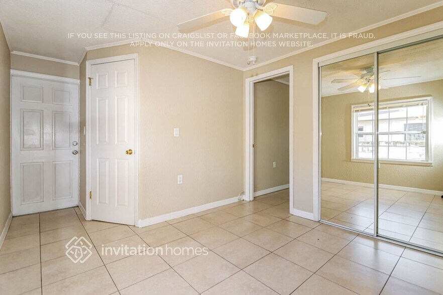 Building Photo - 4710 21st Ave N