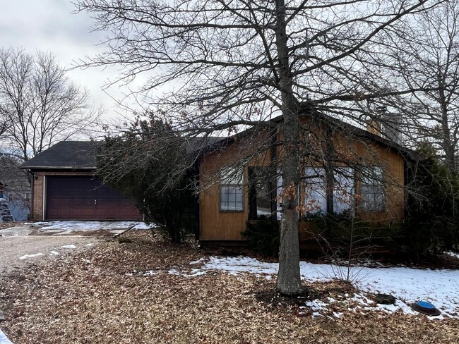 Primary Photo - 3 bedroom 2 bath home close to Ft Wood mai...