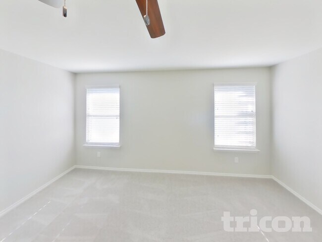 Building Photo - 2060 Brisbon St