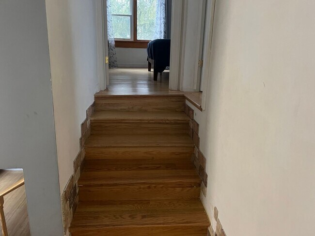 Building Photo - 69 Leroy Street