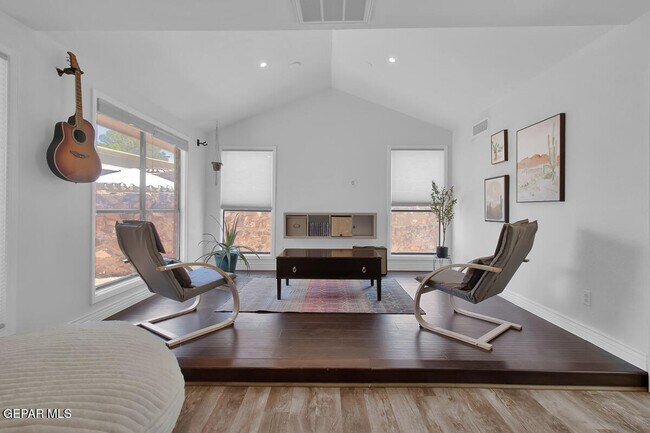 Building Photo - 779 Clay Ct