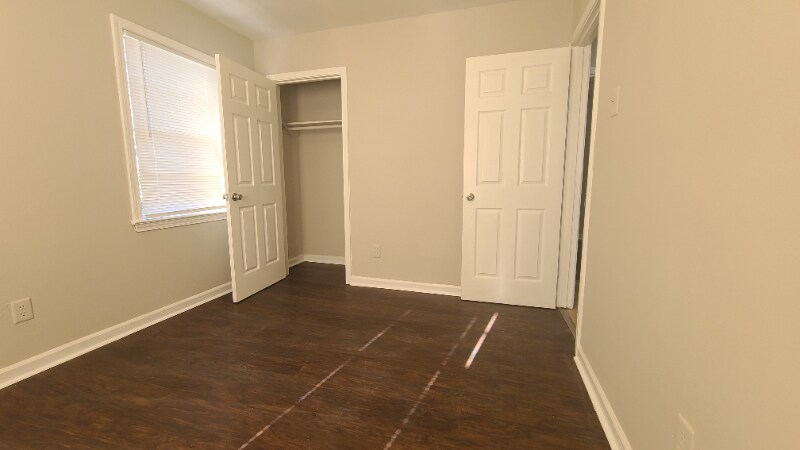 Building Photo - 3881 Windy Ave