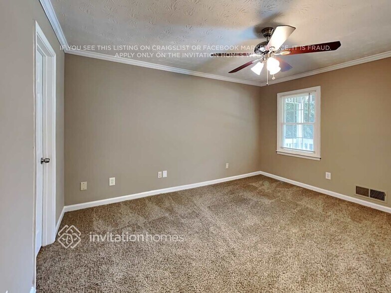 Building Photo - 3215 Revere Cir