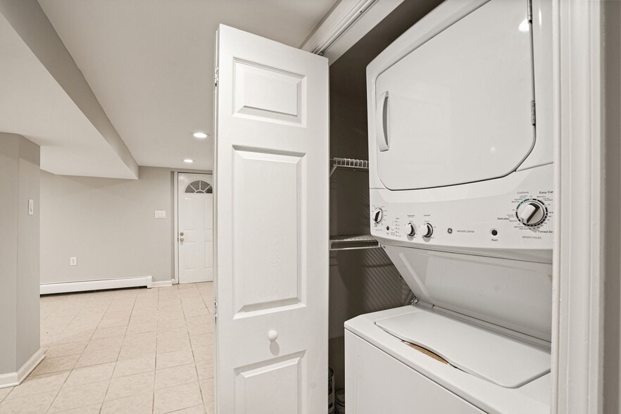 Building Photo - 3805 New Hampshire Ave NW