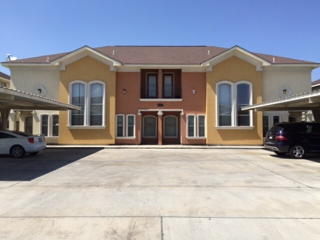 Building Photo - 1306 W Kiwi