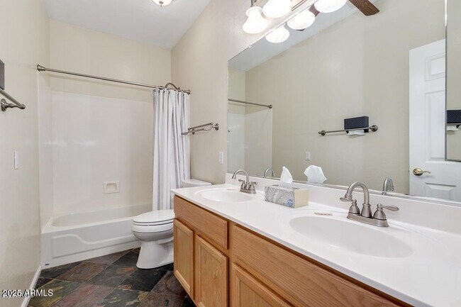 Building Photo - 3531 S Barberry Pl