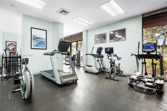 Building Photo - 3598 Yacht Club Dr