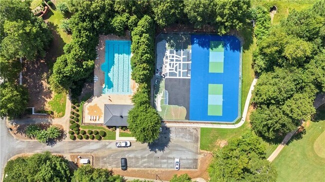 Building Photo - 130 S Links Dr