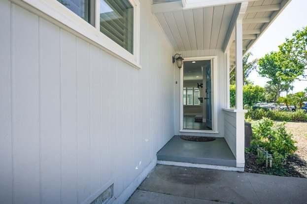 Building Photo - 3 bedroom in Reseda CA 91335