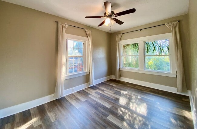 Building Photo - 657 63rd St