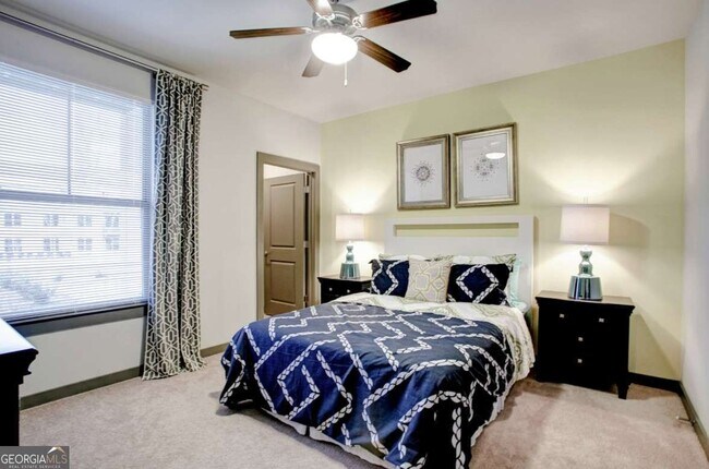 Building Photo - 800 Milwood St