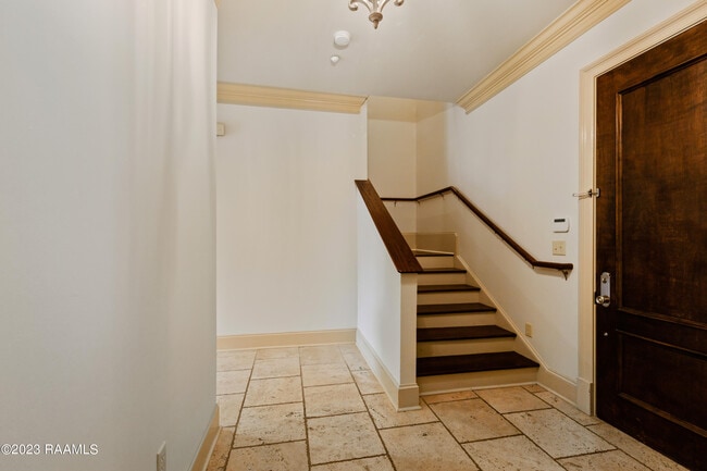 Building Photo - 605 Silverstone Rd