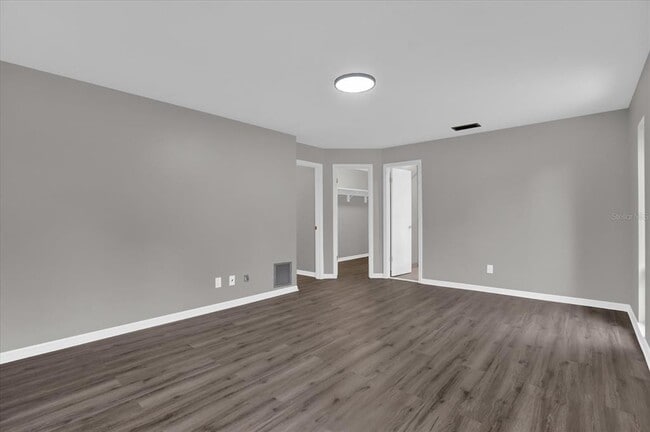 Building Photo - 3966 Lake Mira Dr