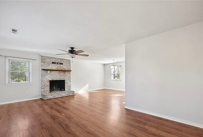Building Photo - 6295 Banshire Dr