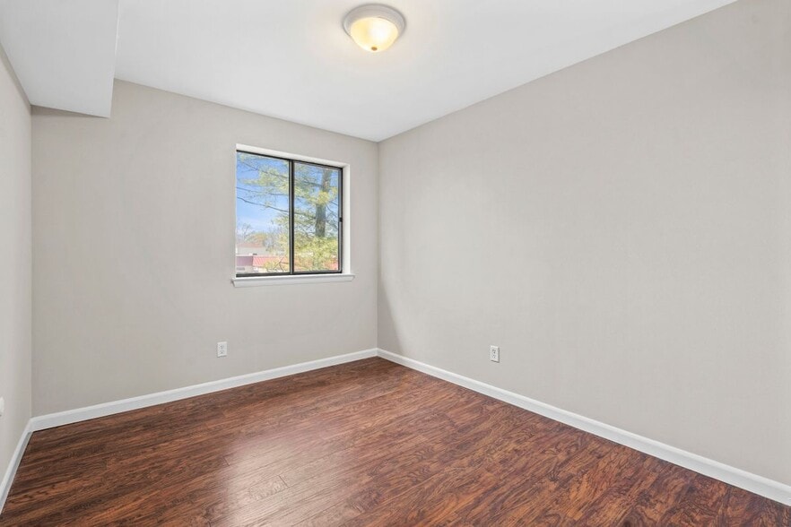 Building Photo - 9496 Convent Ln