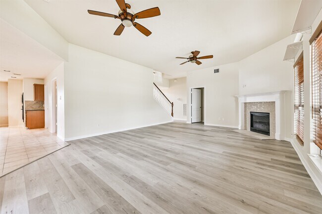 Building Photo - 2614 Brahman Dr