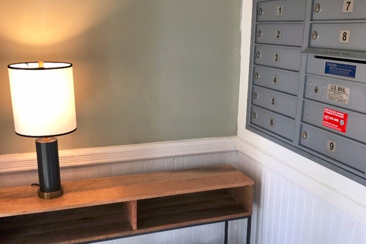 Building Photo - 916 Bromley Rd