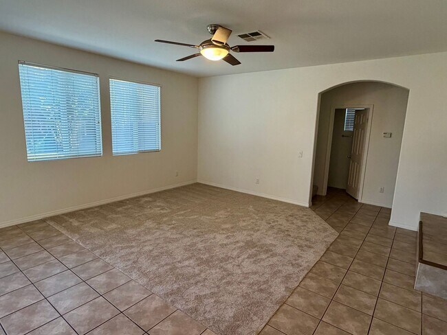 Building Photo - Beautiful 4bd 2.5ba  Murrieta Home with large yard!