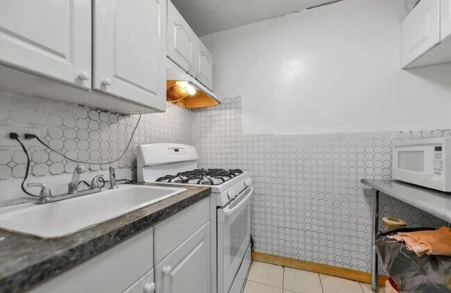 Building Photo - 5710 Junction Blvd