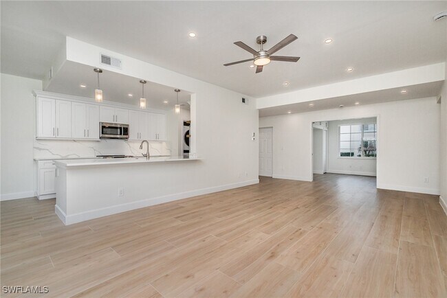 Building Photo - 76 4th St