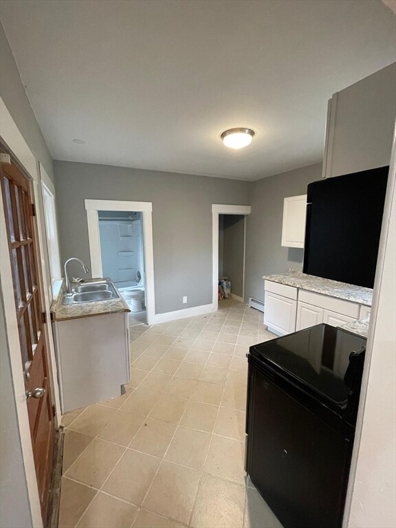 Building Photo - 94 Maple St