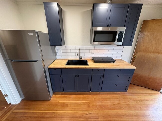 Building Photo - North Almon Farm