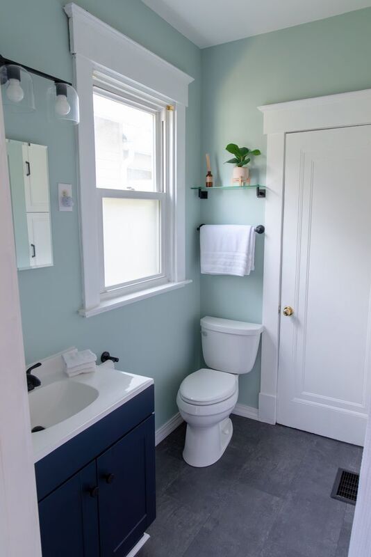 Building Photo - 6903 Cambridge Ave