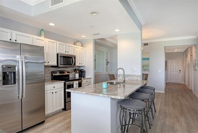 Building Photo - 7121 River Hammock Dr