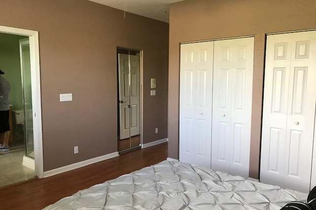 Building Photo - 2866 S Oasis Dr