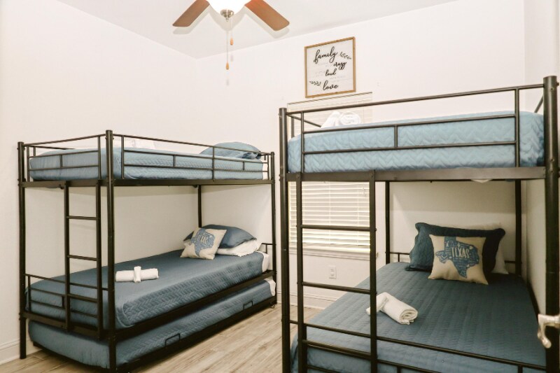Building Photo - 516 Highpark Ct