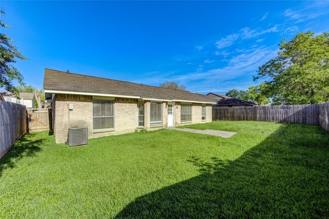Building Photo - 7506 Stone Pine Ln