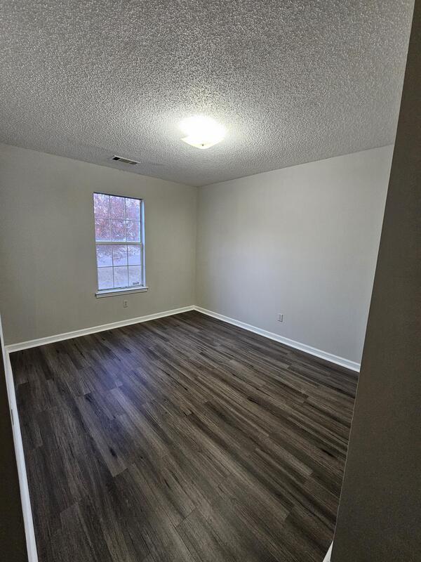 Building Photo - 1593 Belle Trees Dr