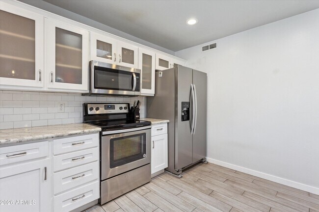 Building Photo - 13801 N 56th Pl