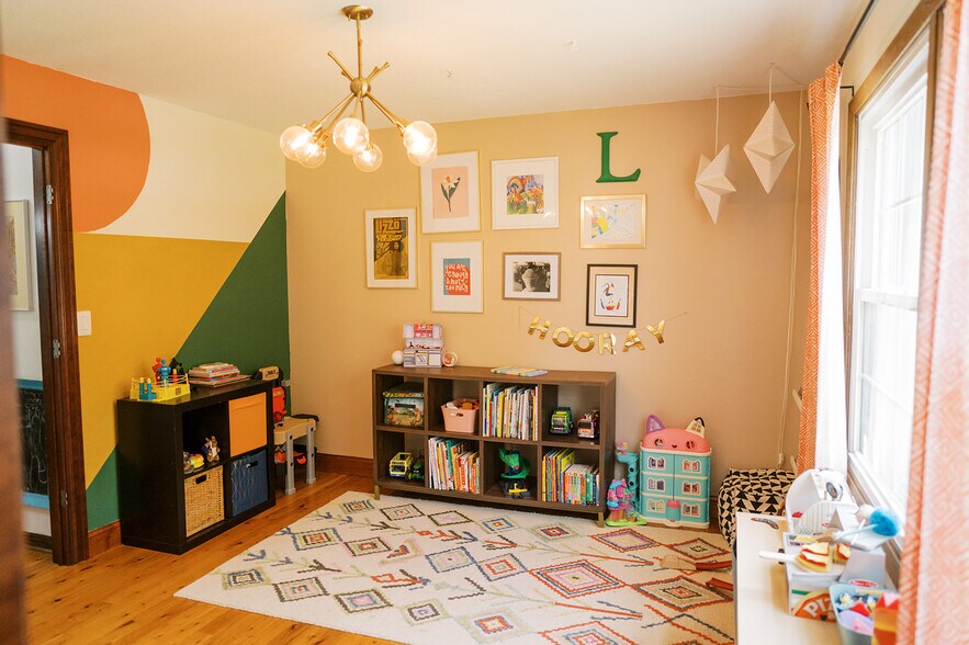 Playroom/Office - 2301 Jessup Cir