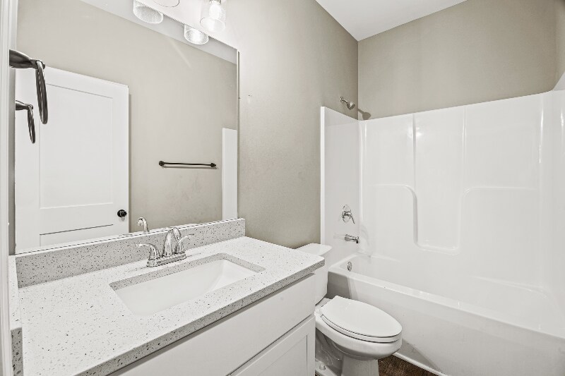 Building Photo - 317 Lucy Ln