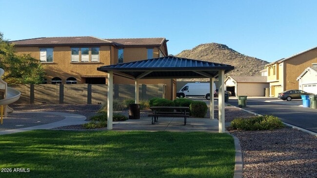 Building Photo - 4931 W Escuda Dr