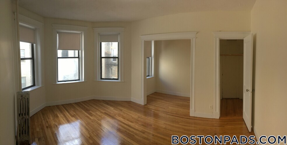 Building Photo - 1144 Commonwealth Ave