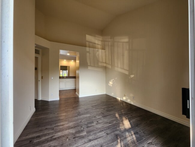 Building Photo - 7285 Calabria Ct