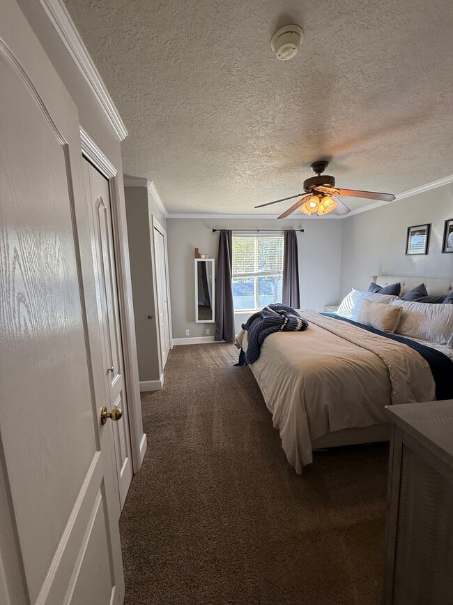 Building Photo - 462 W 660 S