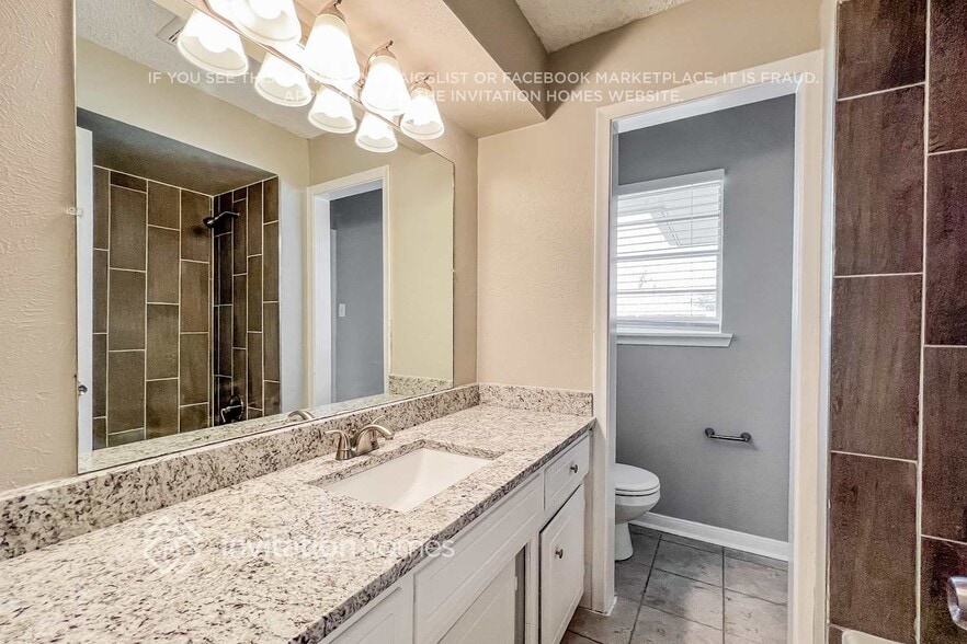 Building Photo - 1506 Mayfield Ave