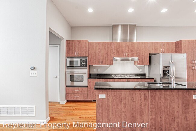 Building Photo - 2 br, 2.5 bath House - 1473 27th Street